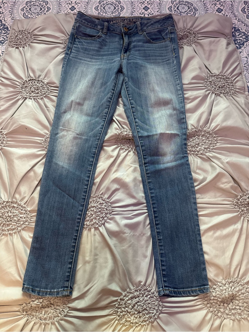 American Eagle Outfitters Women's Distressed Blue Skinny Jeans